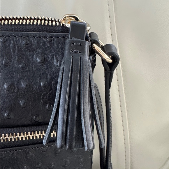 Dooney & Bourke Tassel Crossbody, Black Ostrich Textured Leather w/dust bag, NWT - Picture 4 of 13